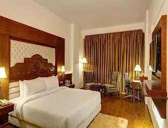 Ramada Plaza By Wyndham, Chandigarh Zirakpur Отель