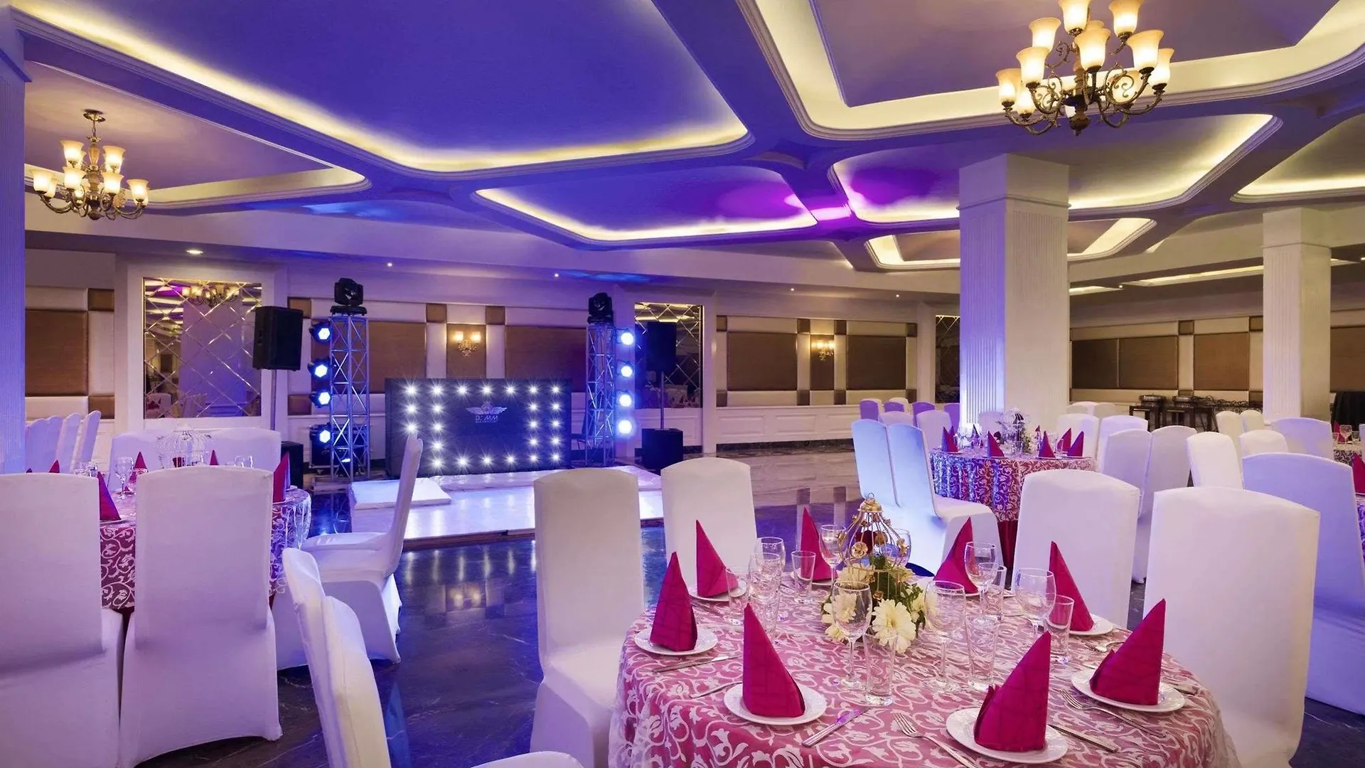 Отель Ramada Plaza By Wyndham, Chandigarh Zirakpur
