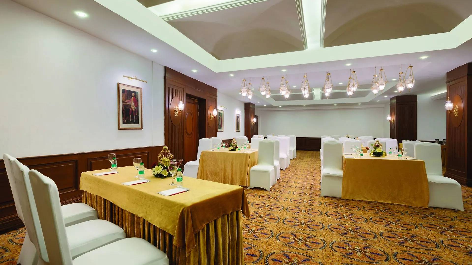 **** Отель Ramada Plaza By Wyndham, Chandigarh Zirakpur Индия